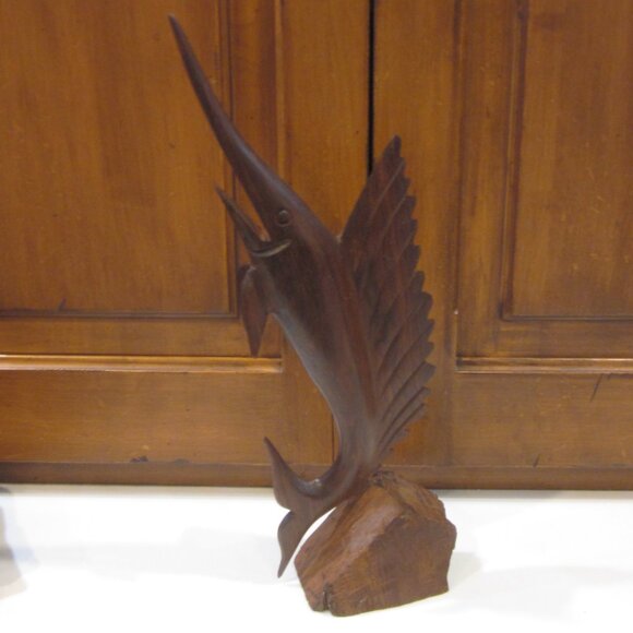 Beautiful Wood Marlin Sword Fish Statue - Picture 3 of 3